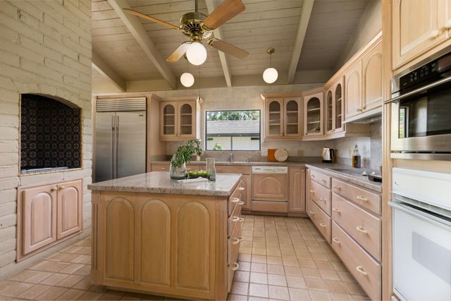 2331 W Celeste Avenue, Fresno, CA 93711