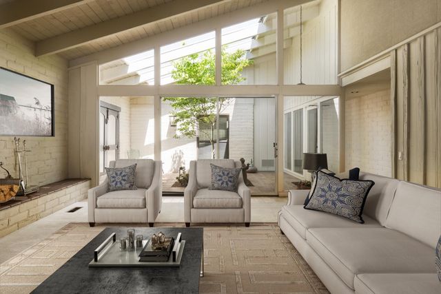 2331 W Celeste Avenue, Fresno, CA 93711