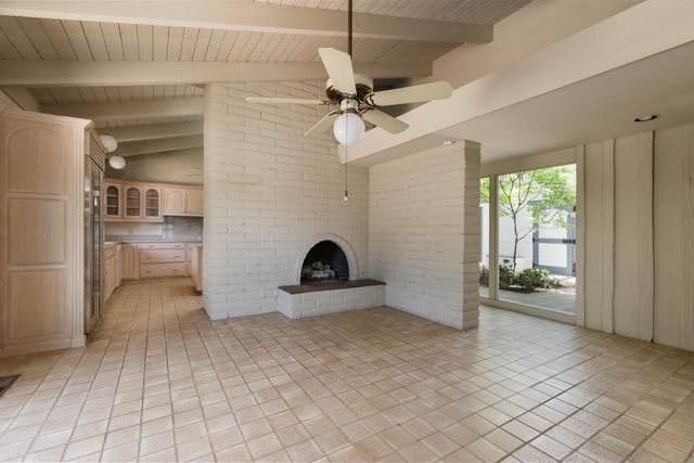 2331 W Celeste Avenue, Fresno, CA 93711