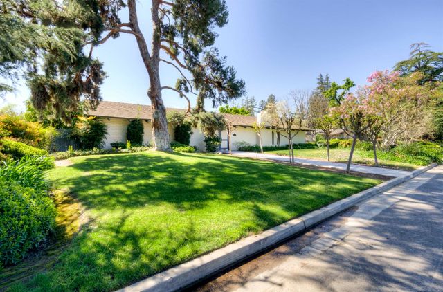 2331 W Celeste Avenue, Fresno, CA 93711