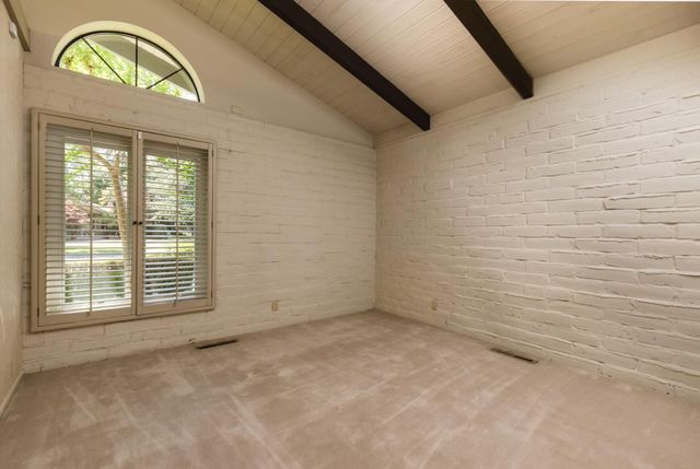 2331 W Celeste Avenue, Fresno, CA 93711