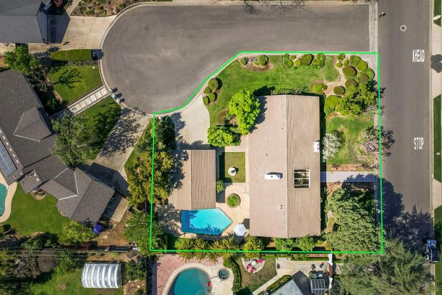 2331 W Celeste Avenue, Fresno, CA 93711