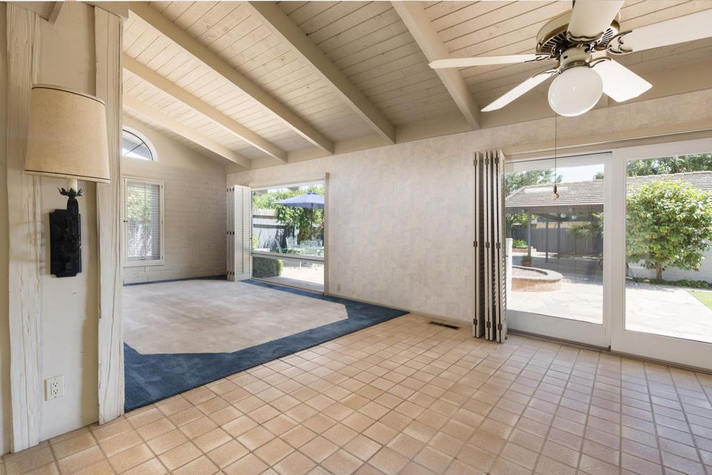 Image 32 of property listing at 2331 W Celeste Avenue, Fresno, CA 93711