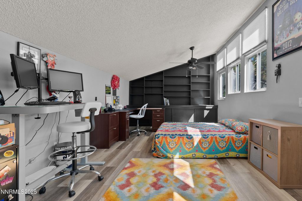 Image 24 of property listing at 6435 Meadow Valley Lane, Reno, NV 89519