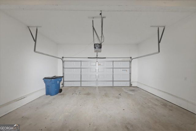 3828 Martingale Drive SE, Conyers, GA 30094