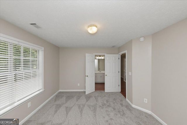 3828 Martingale Drive SE, Conyers, GA 30094