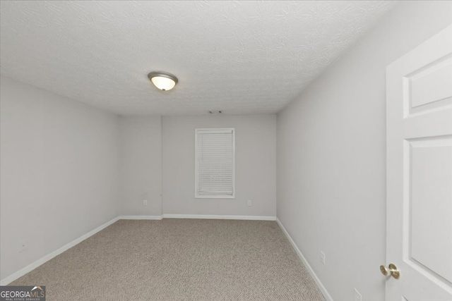 3828 Martingale Drive SE, Conyers, GA 30094