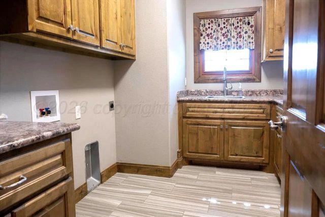 1805 MADISON Avenue, Dumas, TX 79029