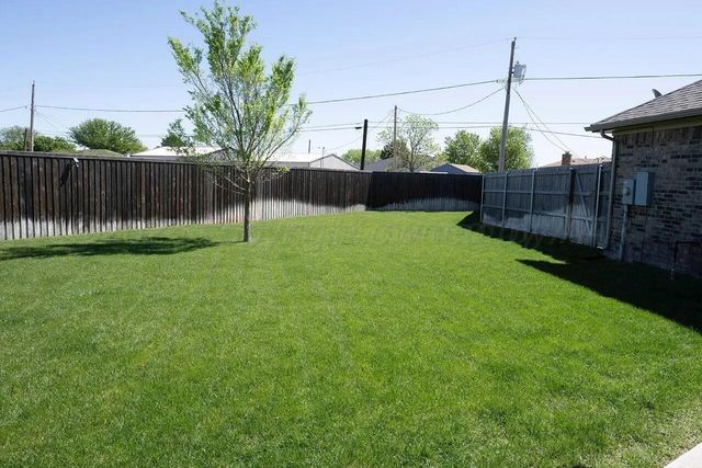 1805 MADISON Avenue, Dumas, TX 79029