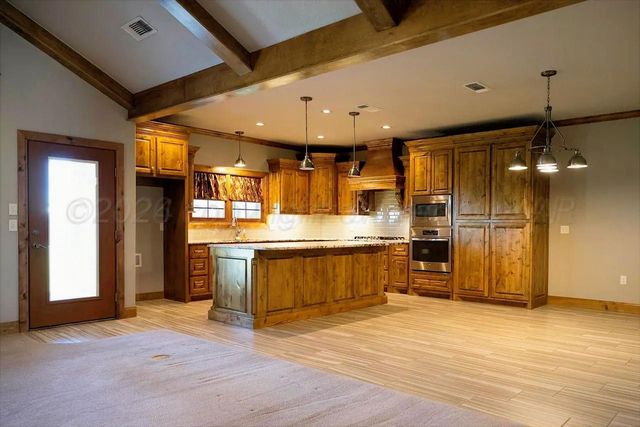 1805 MADISON Avenue, Dumas, TX 79029