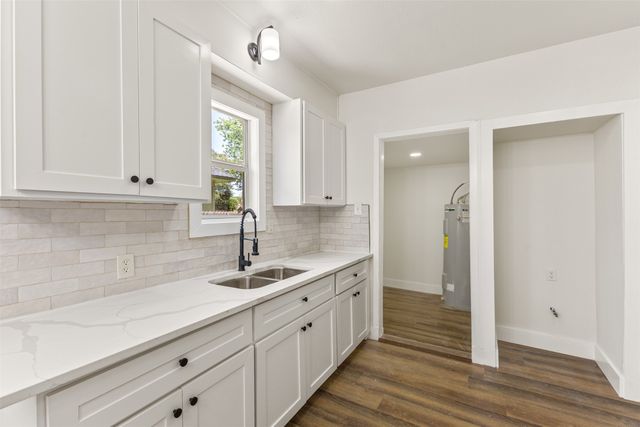 418 Lillian Street, Dallas, TX 75211