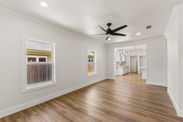 418 Lillian Street, Dallas, TX 75211