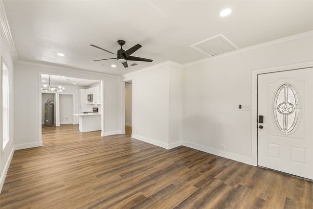 418 Lillian Street, Dallas, TX 75211