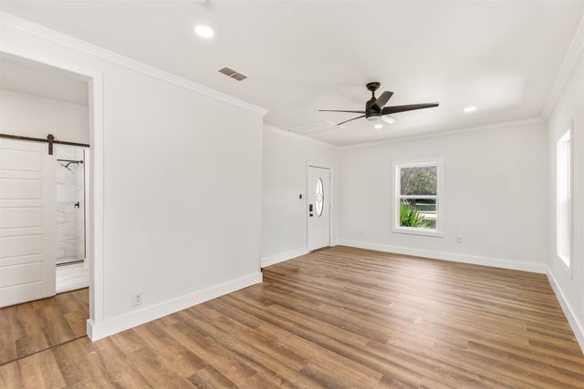 418 Lillian Street, Dallas, TX 75211