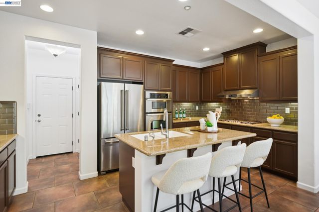 3118 Fioli Way, San Ramon, CA 94582