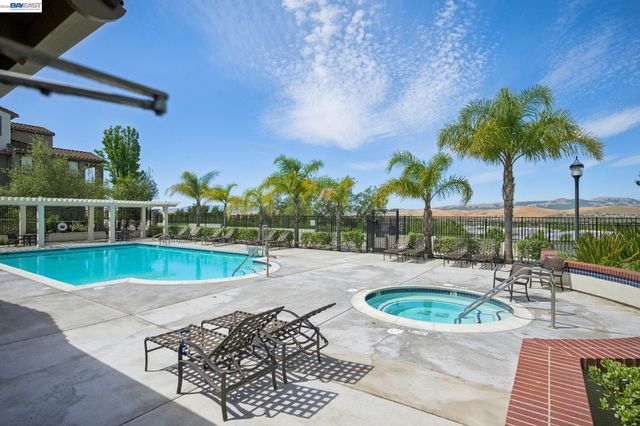 3118 Fioli Way, San Ramon, CA 94582