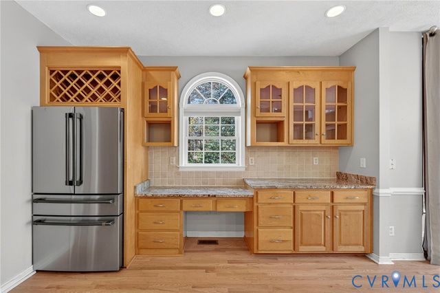 9324 Oak River Dr, South Chesterfield, VA 23803