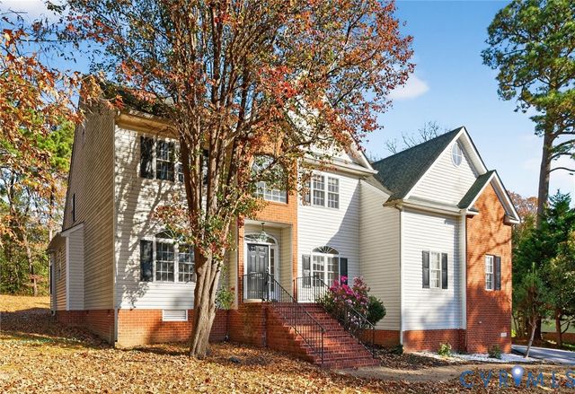 9324 Oak River Dr, South Chesterfield, VA 23803