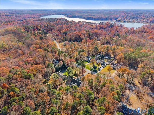 9324 Oak River Dr, South Chesterfield, VA 23803