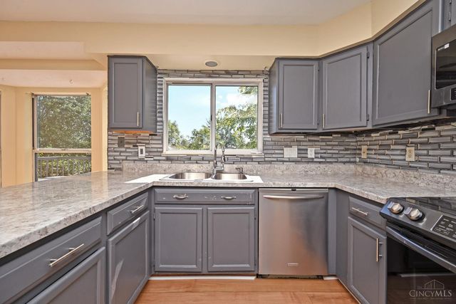 7853 West Chester Road, West Chester, OH 45069