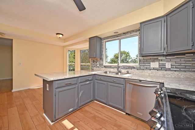 7853 West Chester Road, West Chester, OH 45069