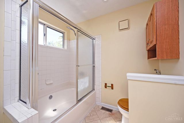 7853 West Chester Road, West Chester, OH 45069