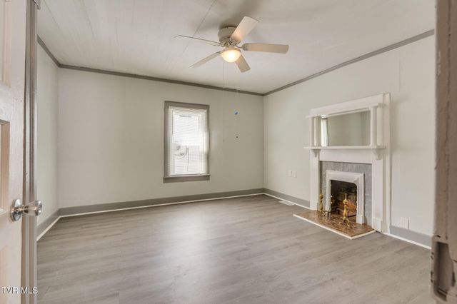 1826 Pittstown Rd Road, Bristol, VA 24201