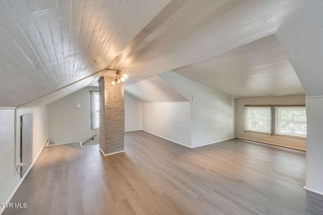 1826 Pittstown Rd Road, Bristol, VA 24201