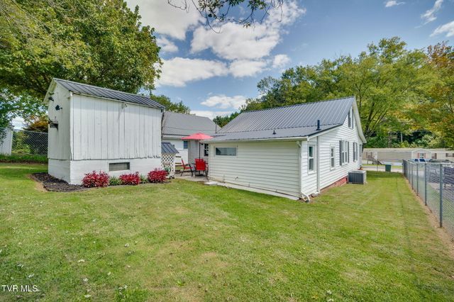 1826 Pittstown Rd Road, Bristol, VA 24201