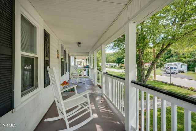 1826 Pittstown Rd Road, Bristol, VA 24201