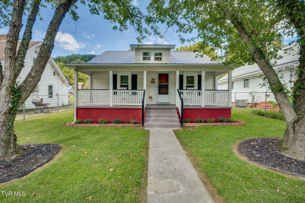 1826 Pittstown Rd Road, Bristol, VA 24201