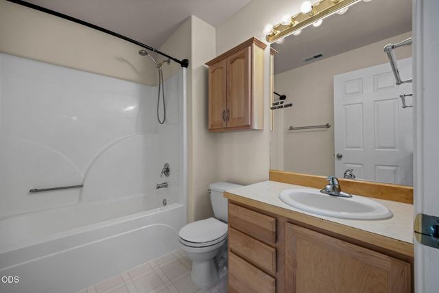 1770 SW 22nd Court, Redmond, OR 97756