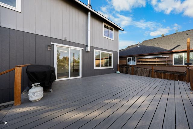 1770 SW 22nd Court, Redmond, OR 97756