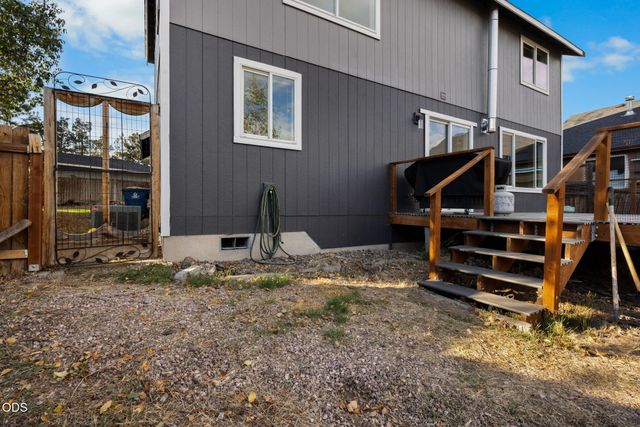 1770 SW 22nd Court, Redmond, OR 97756