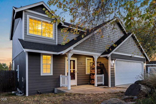 1770 SW 22nd Court, Redmond, OR 97756