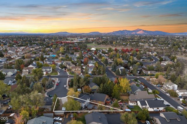 1770 SW 22nd Court, Redmond, OR 97756
