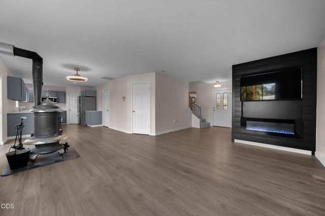 1770 SW 22nd Court, Redmond, OR 97756