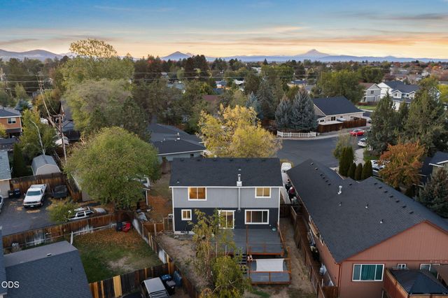 1770 SW 22nd Court, Redmond, OR 97756
