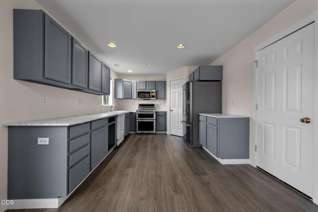 1770 SW 22nd Court, Redmond, OR 97756