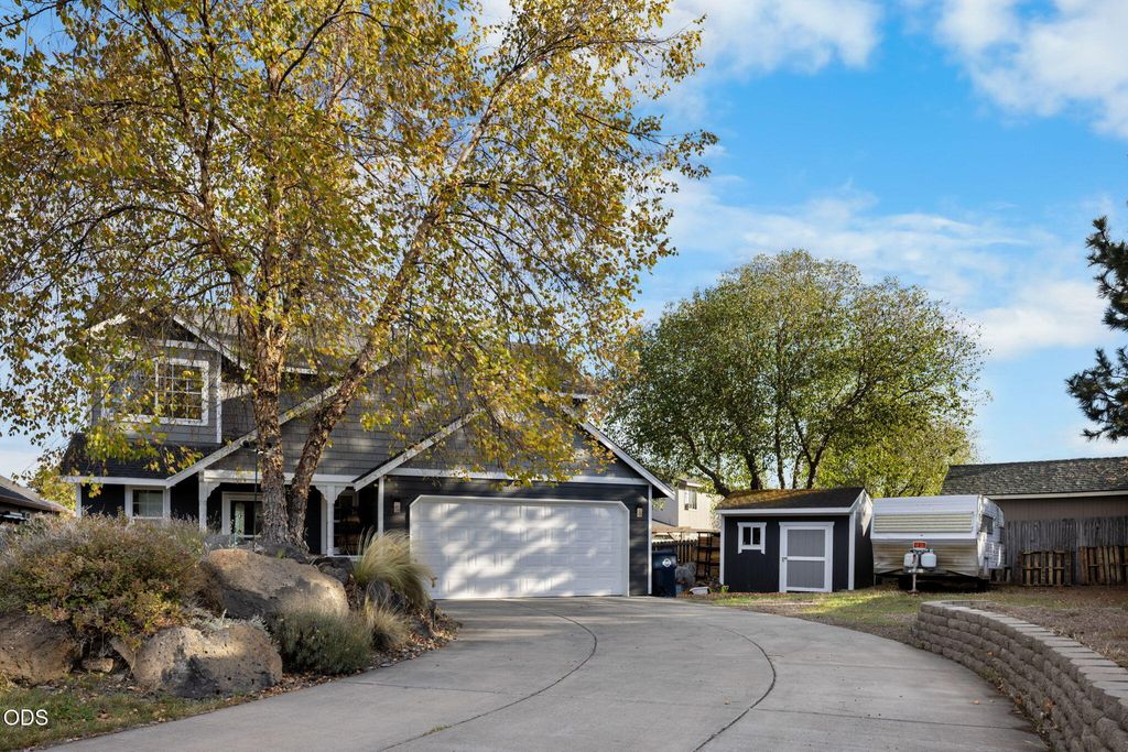 1770 SW 22nd Court, Redmond, OR 97756