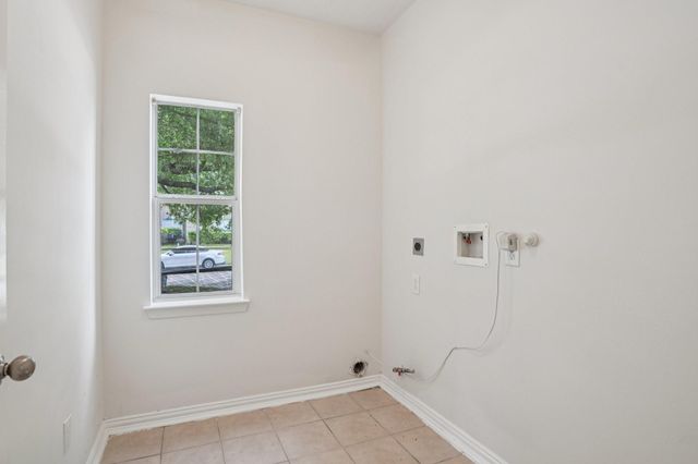 7803 Deerwood Lake Drive, Humble, TX 77346