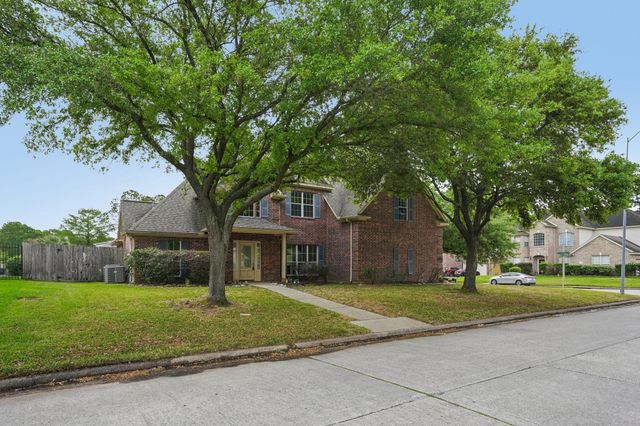 7803 Deerwood Lake Drive, Humble, TX 77346