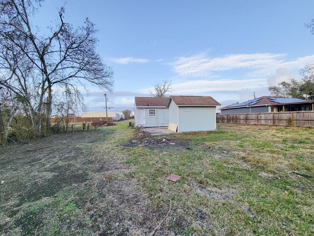 4817 Lawndale Street, La Marque, TX 77568