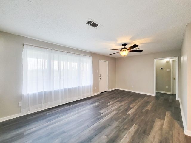 4817 Lawndale Street, La Marque, TX 77568