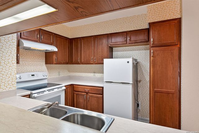 4111 Medical Dr Apt A201, San Antonio, TX 78229