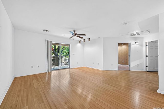 4111 Medical Dr Apt A201, San Antonio, TX 78229