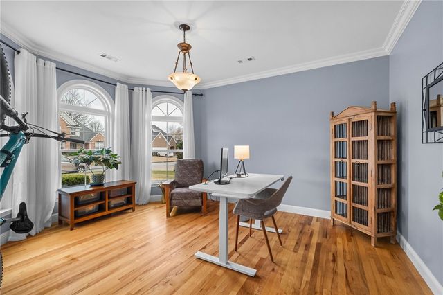 4515 W Creekview Drive, Rogers, AR 72758