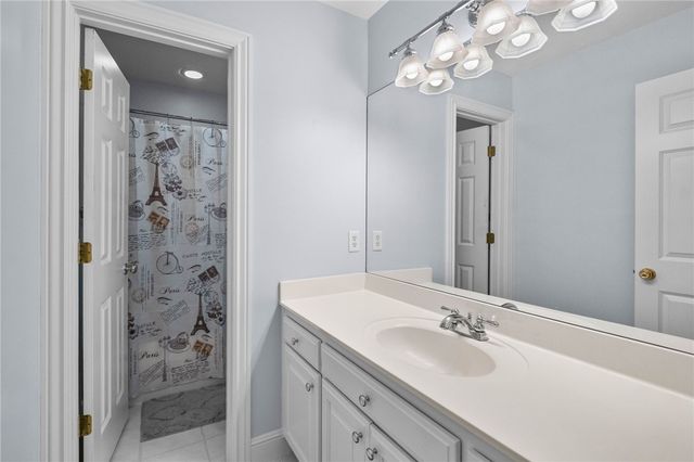 4515 W Creekview Drive, Rogers, AR 72758