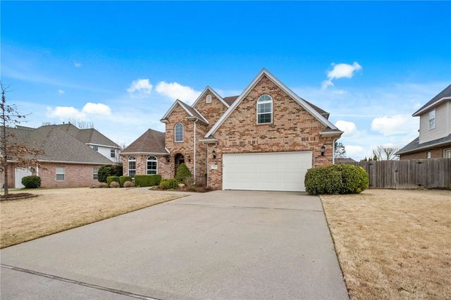 4515 W Creekview Drive, Rogers, AR 72758