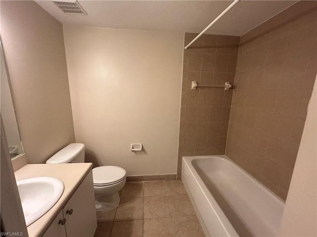 8358 Bernwood Cove LOOP 707, Fort Myers, FL 33966